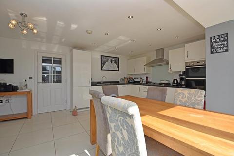 4 bedroom detached house for sale, Redland Way, Cullompton