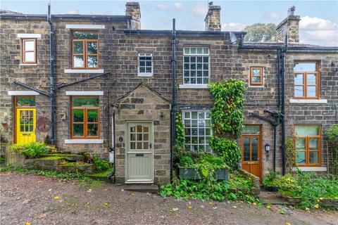 2 bedroom terraced house for sale, Primrose Row, Baildon, West Yorkshire, BD17