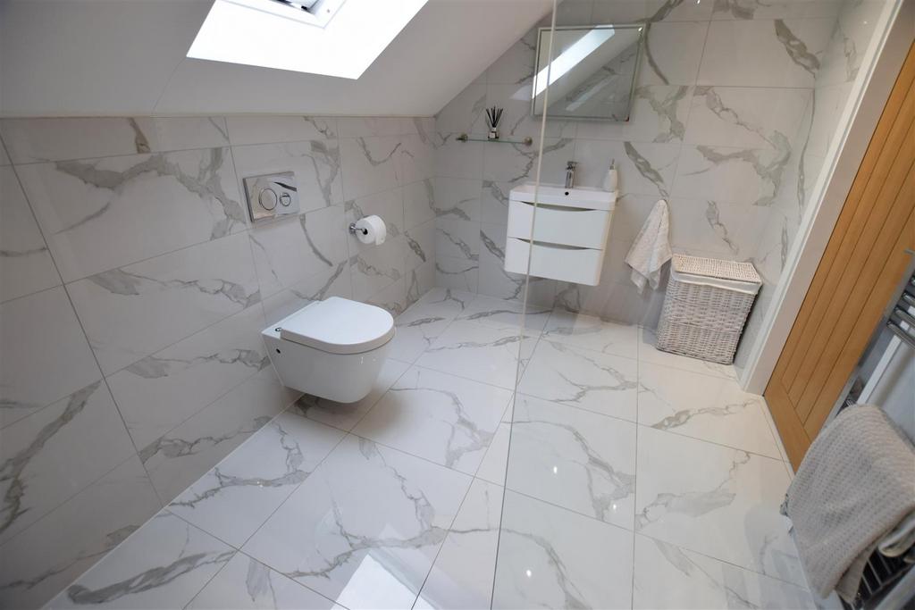 En suite shower room