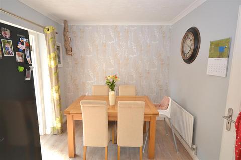 4 bedroom end of terrace house for sale, Yalbury Lane, Crossways, Dorchester