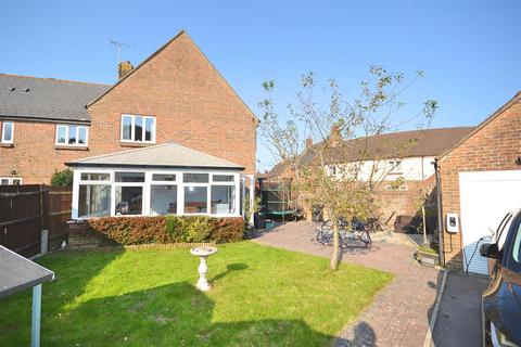 4 bedroom end of terrace house for sale, Yalbury Lane, Crossways, Dorchester