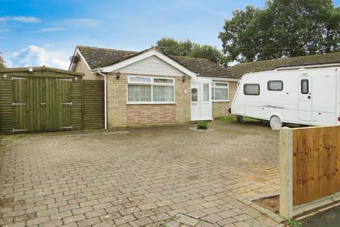 2 bedroom detached bungalow for sale, St. Benedicts Road, Brandon IP27