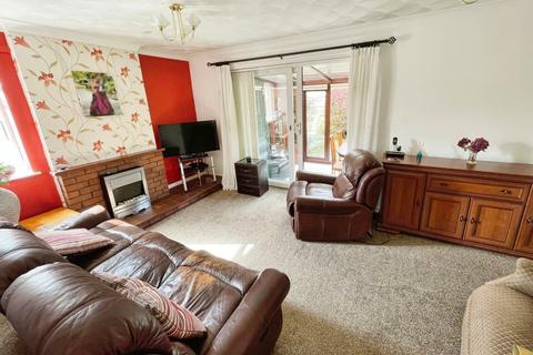 2 bedroom bungalow for sale, Waters Reams, Great Boughton, Chester, Cheshire, CH3