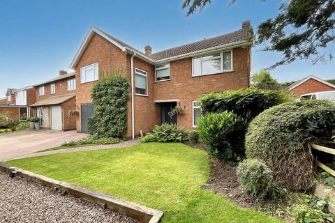 4 bedroom detached house for sale, Green Road, Leicester LE9