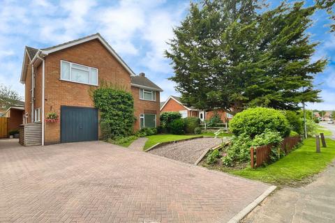 4 bedroom detached house for sale, Green Road, Leicester LE9