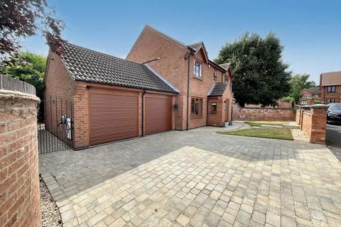 4 bedroom detached house for sale, Tyers Close, Leicester LE9