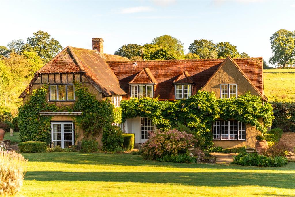 Maiden Street, Weston, Hertfordshire... 5 bed detached house for sale