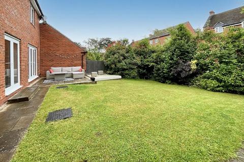 48 Bradgate Close, Narborough, Leicester, LE19 3EG