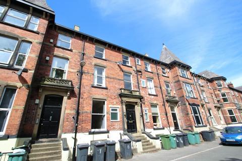 Parking to rent, Westfield Terrace, Leeds, West Yorkshire, LS7