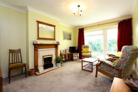 2 bedroom maisonette for sale, Cheviot Close, Banstead