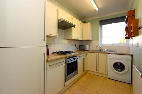 2 bedroom maisonette for sale, Cheviot Close, Banstead