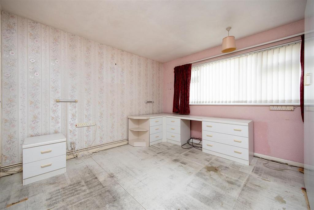 26 Green Lane Trowbridge BA14 7 DB (21).jpg