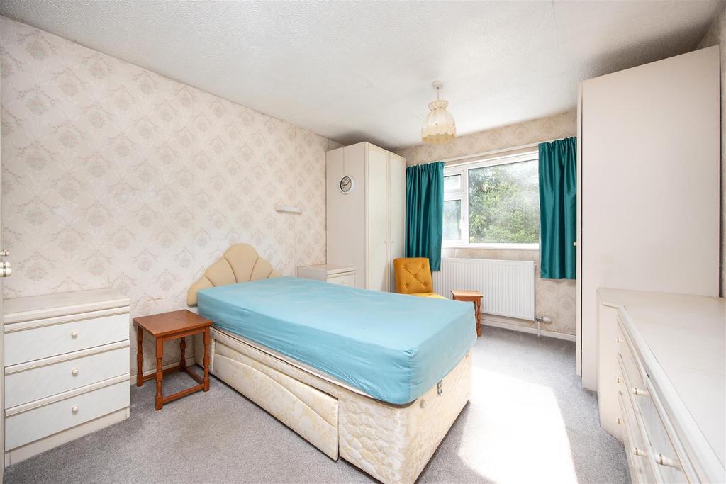 26 Green Lane Trowbridge BA14 7 DB (16).jpg
