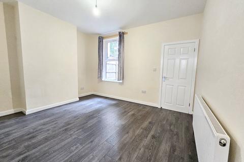 3 bedroom terraced house to rent, Tewkesbury Road, Birmingham B20