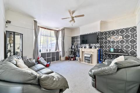 4 bedroom semi-detached house for sale, Ross Road, London