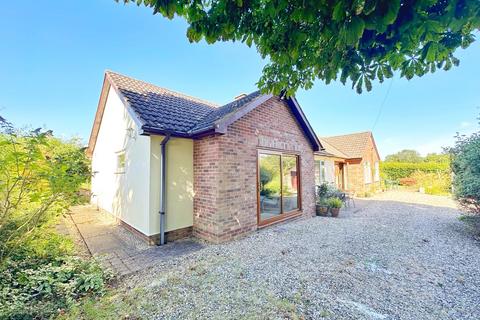 4 bedroom bungalow for sale, Middle Street, Clavering, Saffron Walden, CB11