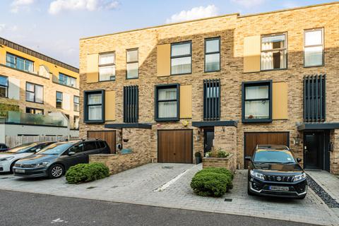 4 bedroom terraced house for sale, Stanley Kubrick Road, Denham, Buckinghamshire