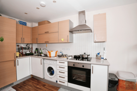 2 bedroom flat for sale, Riverside Close, Romford, RM1