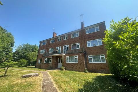 2 bedroom flat for sale, Hempstead Road, Watford WD17