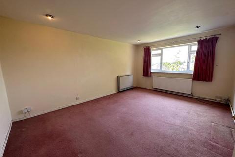 2 bedroom flat for sale, Hempstead Road, Watford WD17