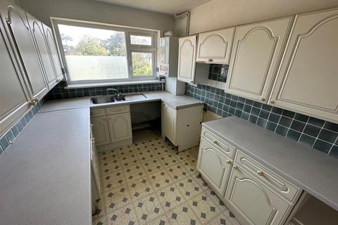 2 bedroom flat for sale, Hempstead Road, Watford WD17