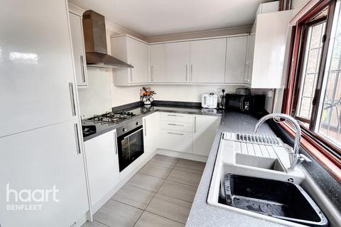 106 Church Road, Benfleet, SS7 4EP