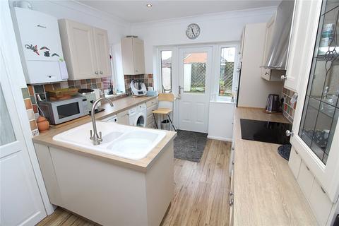 4 bedroom bungalow for sale, Red Hall Garth, West Yorkshire LS14