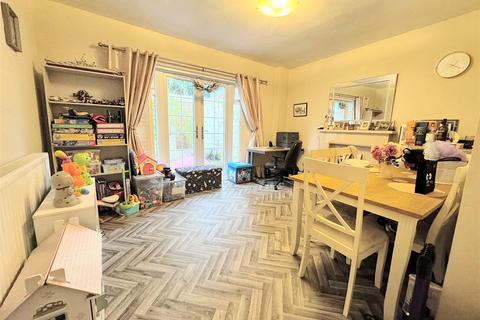 3 Kremlin Drive, Liverpool, L13 7BU