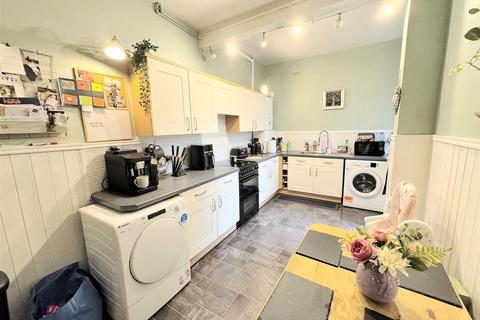 3 Kremlin Drive, Liverpool, L13 7BU