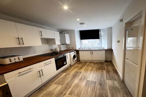 2 bedroom flat to rent, Hilltown, , Dundee