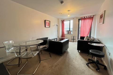 2 bedroom flat to rent, City Gate 3, 5 Blantrye Street, Castlefield