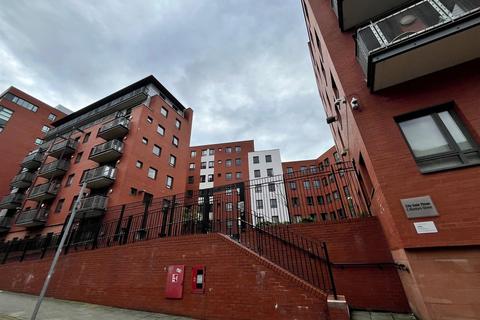 2 bedroom flat to rent, City Gate 3, 5 Blantrye Street, Castlefield