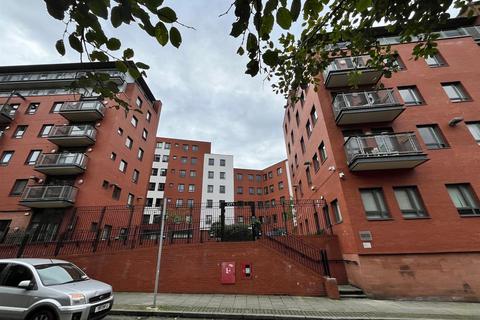 2 bedroom flat to rent, City Gate 3, 5 Blantrye Street, Castlefield