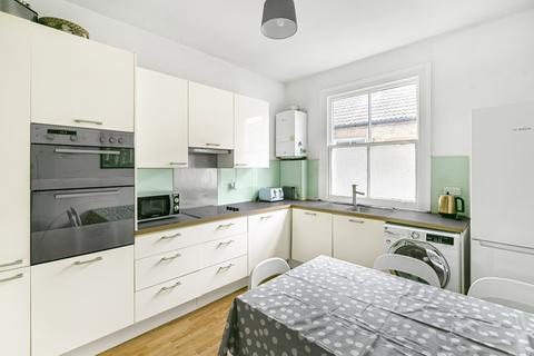 3 bedroom apartment for sale, Boundaries Road, London, SW12