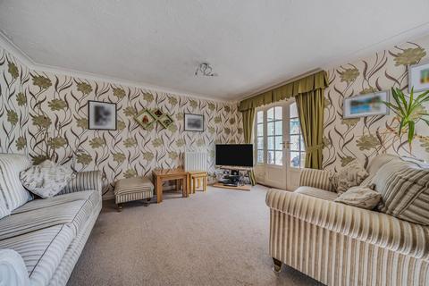 7 West Drive, Arlesey, SG15 6RW