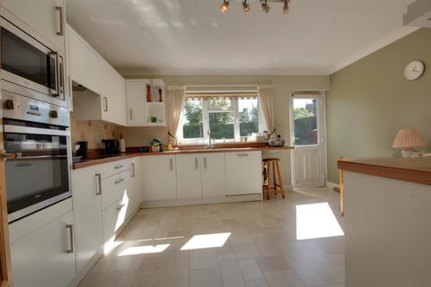 3 bedroom detached bungalow for sale, On Hill, Swanland HU14