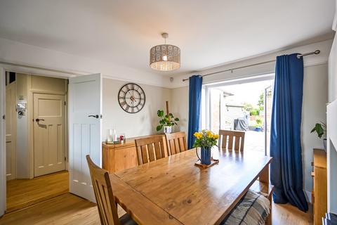 9 Bower Road, Mersham, Ashford, TN25 6NJ