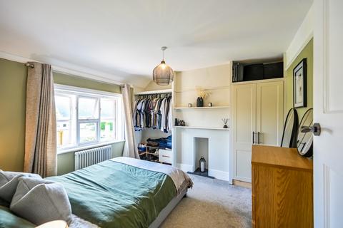 9 Bower Road, Mersham, Ashford, TN25 6NJ