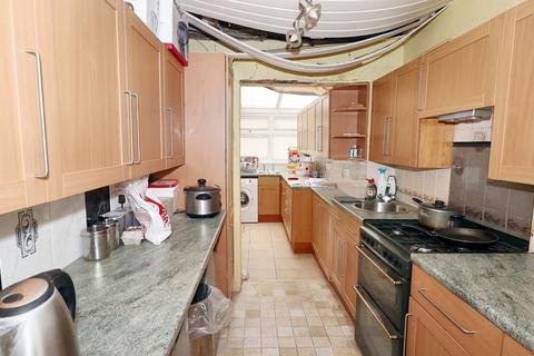 3 bedroom terraced house for sale, 56 Castlemaine Avenue, Gillingham, Kent, ME7 2QE