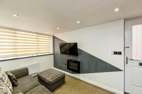 7 Woolscroft View, Hemingfield, Barnsley, S73 0AX