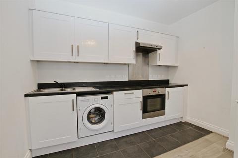 1 bedroom flat for sale, Burleigh Court, Station Road, Westcliff-On-Sea