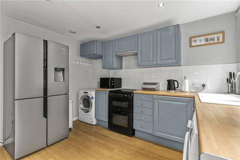 111 Larksfield, Englefield Green, Egham, TW20 0RA