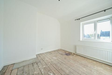 13 Benbow Waye, Uxbridge, UB8 2EY