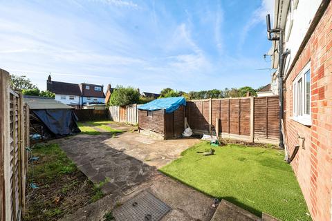 13 Benbow Waye, Uxbridge, UB8 2EY