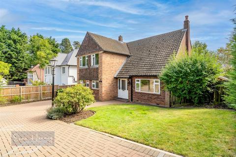 4 bedroom detached house for sale, Barnet Road, Barnet EN5