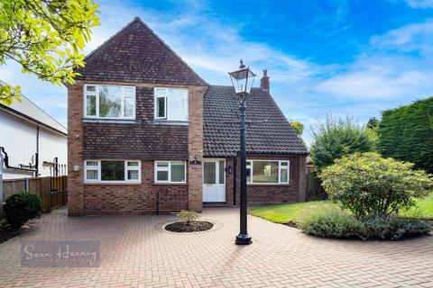 4 bedroom detached house for sale, Barnet Road, Barnet EN5