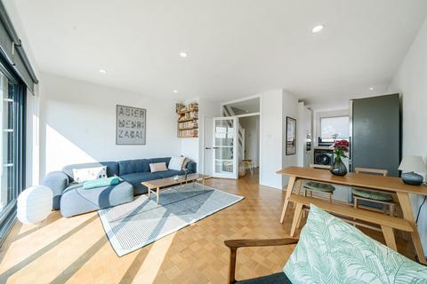 6 Lullington Garth, Bromley, BR1 3SR