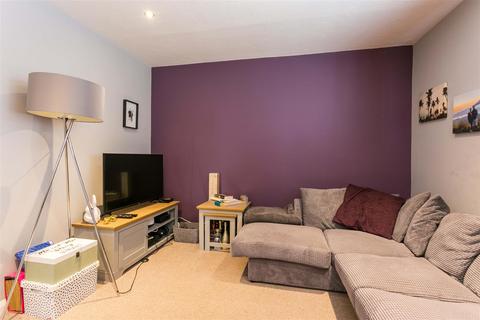 1 bedroom flat for sale, Patricia Close, Cippenham