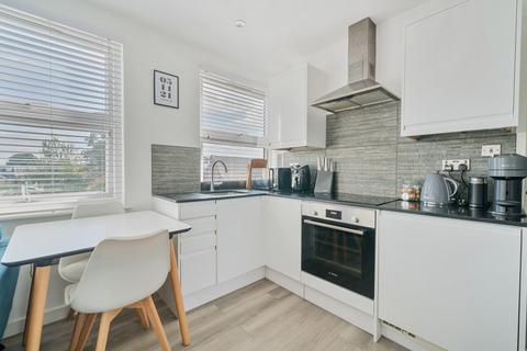 1 bedroom flat for sale, Churchfield Road, Walton On Thames, Surrey, KT12