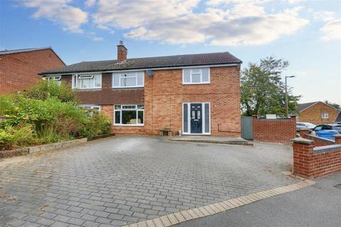 4 bedroom semi-detached house for sale, Sunningdale Drive, Ilkeston